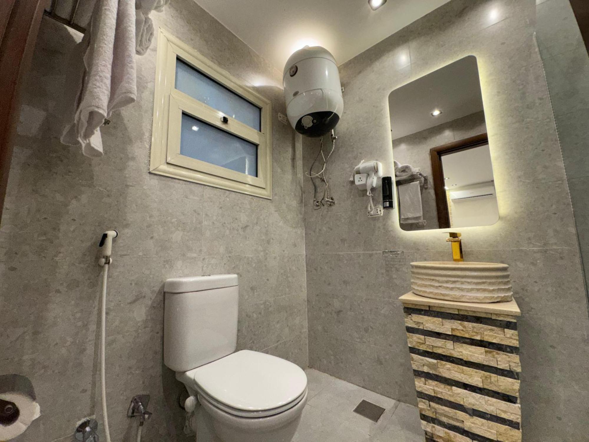 New White Pyramids Inn Ghatati Exterior photo