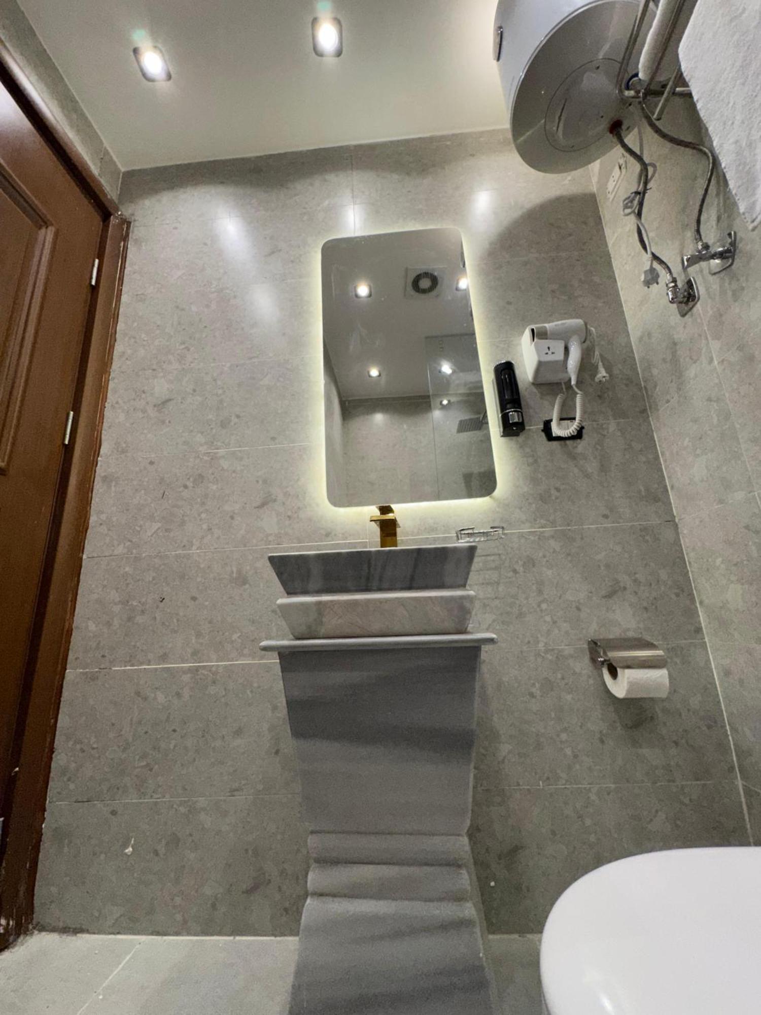 New White Pyramids Inn Ghatati Exterior photo